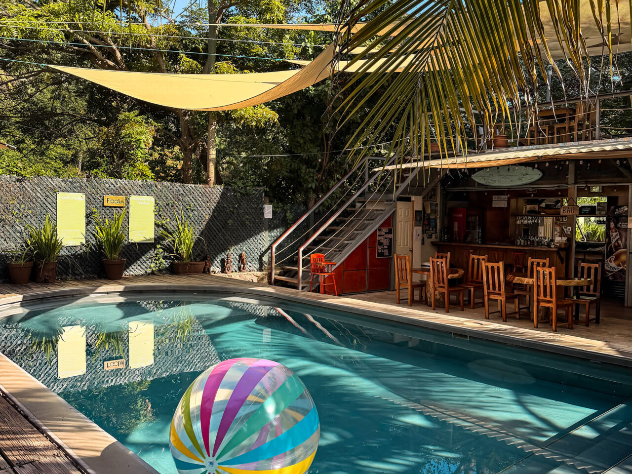 Michanti-El-Zonte-Surfcity-El-Salvador-Pool-10
