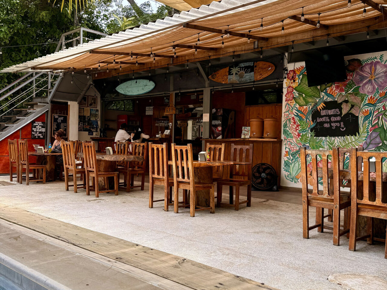 Michanti-El-Zonte-Surfcity-El-Salvador-Restaurante-12